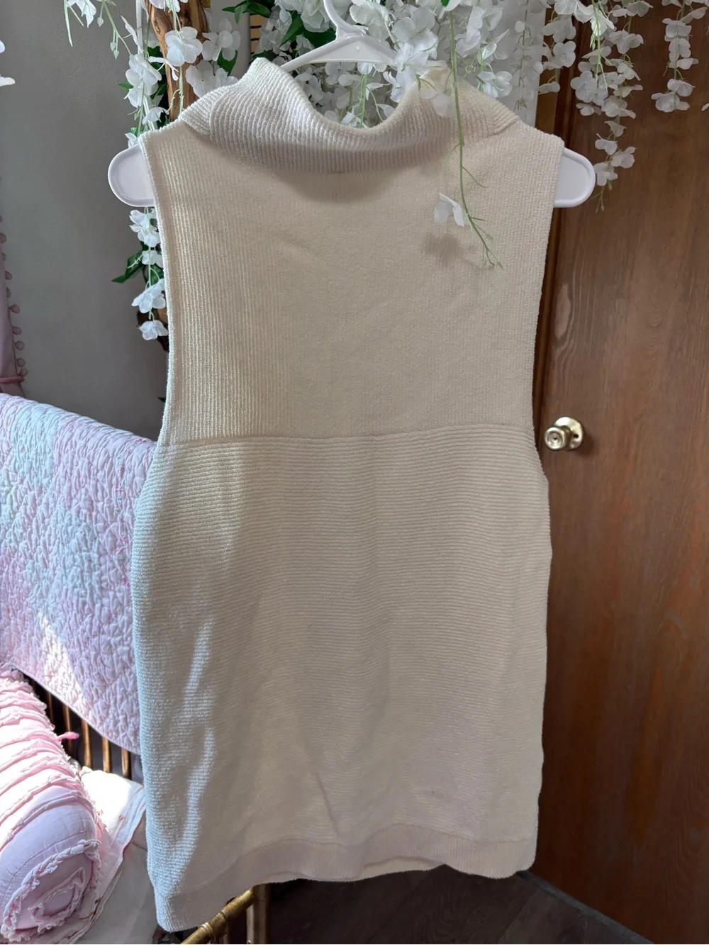 Free People Cream Sleeveless Turtleneck Knit Tunic Sweater